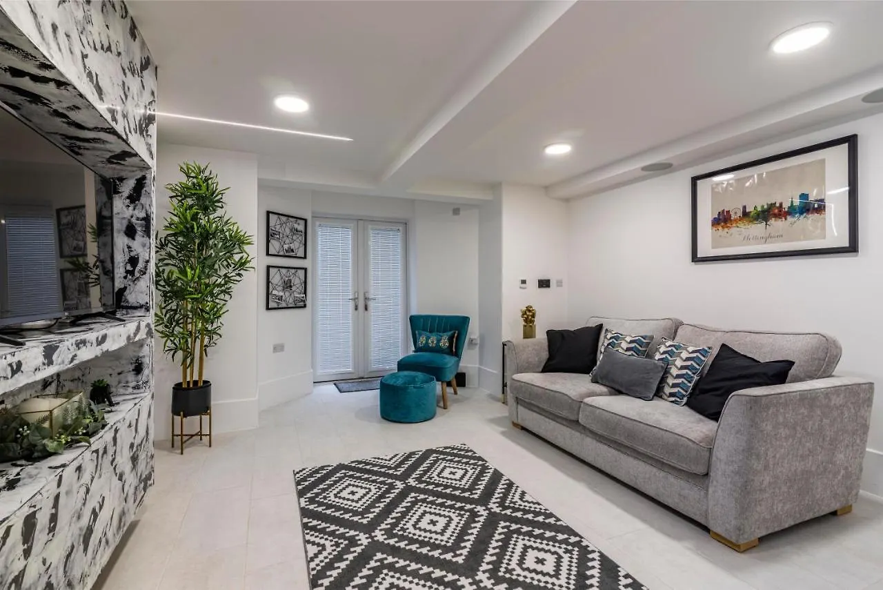 Cosy Apartment In West Bridgford, Close To Transport Links And Walking Distance To Cricket And Football Nottingham